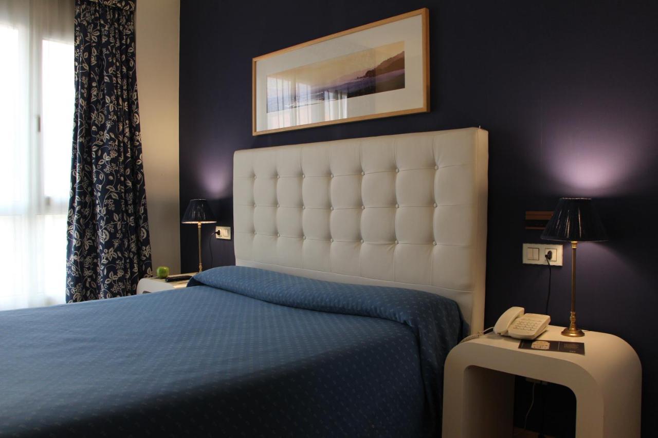Hotel Bouza Ribadeo Luaran gambar
